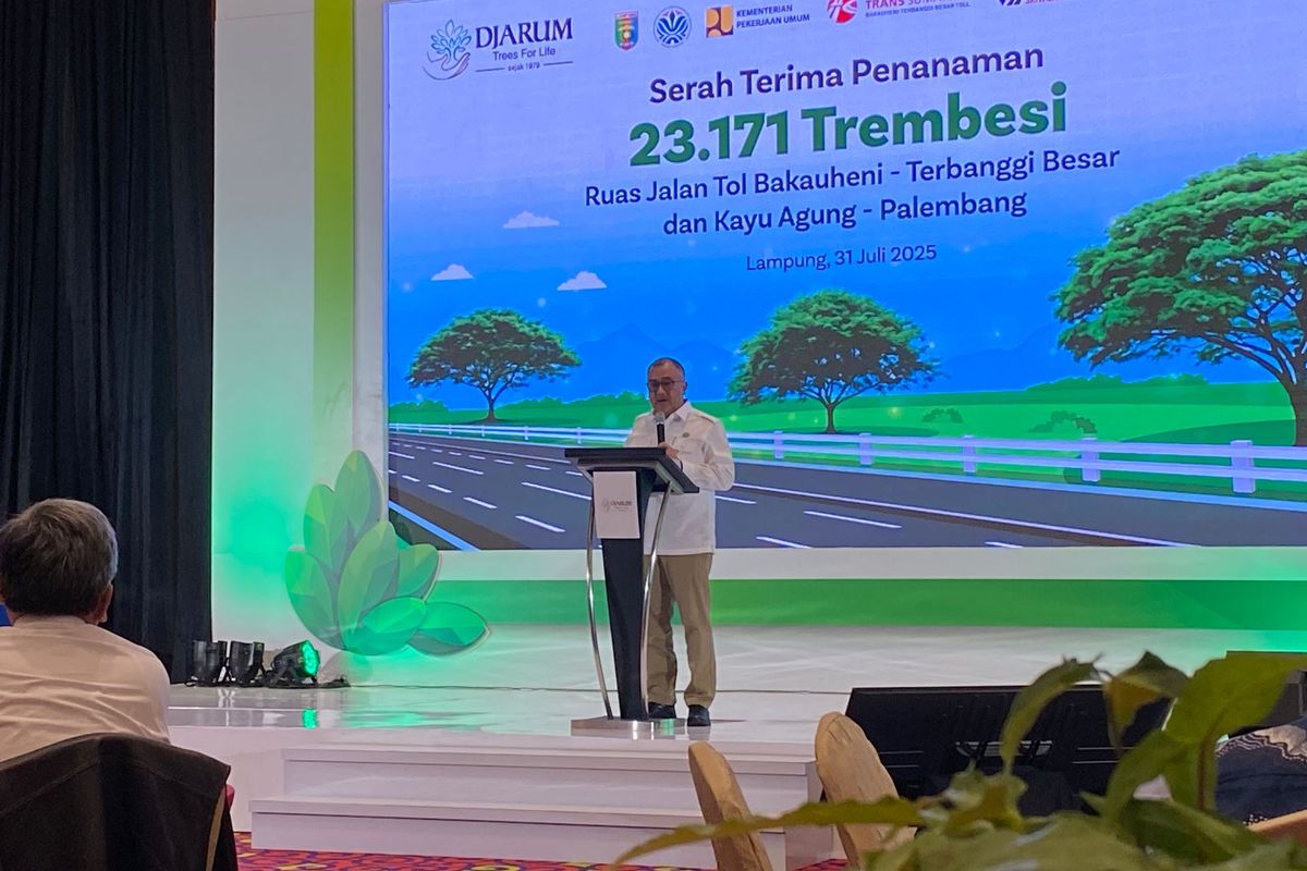 Deputi Bidang Pengendalian Perubahan Iklim dan Tata Kelola Nilai Ekonomi Karbon KLH, Ary Sudijanto, menjelaskan soal emisi, Kamis (31/7/2025). 