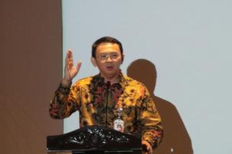 Gubernur DKI Jakarta Basuki Tjahaja Purnama saat memberikan sambutan di acara Women for the World, di Balai Agung, Balai Kota, Kamis (7/5/2015).