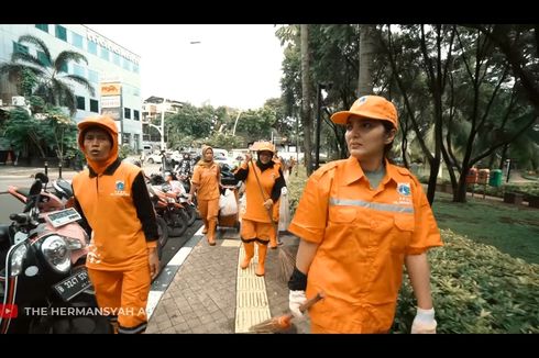 Nyamar Jadi Pasukan Oranye, Ashanty Geram Ada yang Buang Sampah Sembarangan