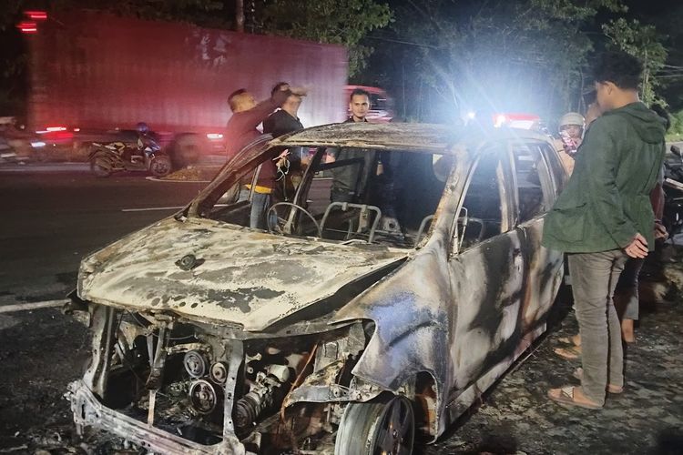 Mobil Terbakar di Dekat SPBU Semarang, Polisi Pastikan Isu Penimbunan BBM Hoaks