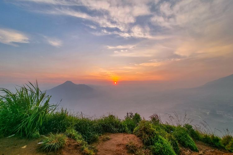 Panorama Sunrise di Gunung Andong, Rabu (15/5/2024).