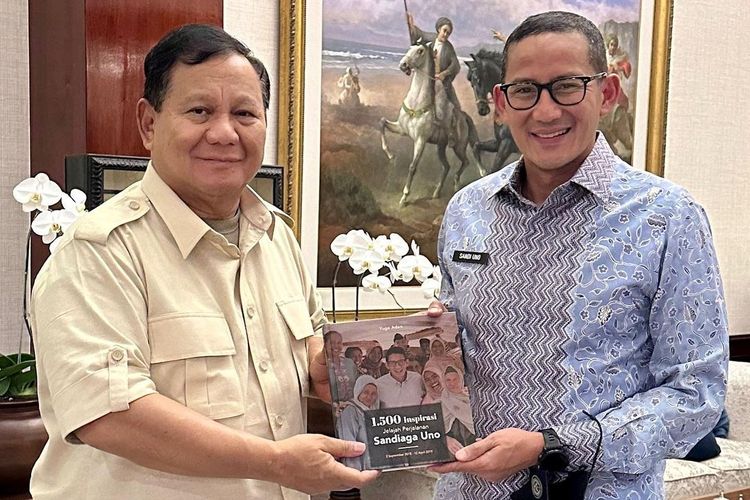 Ketua Umum Partai Gerindra Prabowo Subianto dan Wakil Ketua Dewan Pembina Partai Gerindra Sandiaga Uno bertemu.