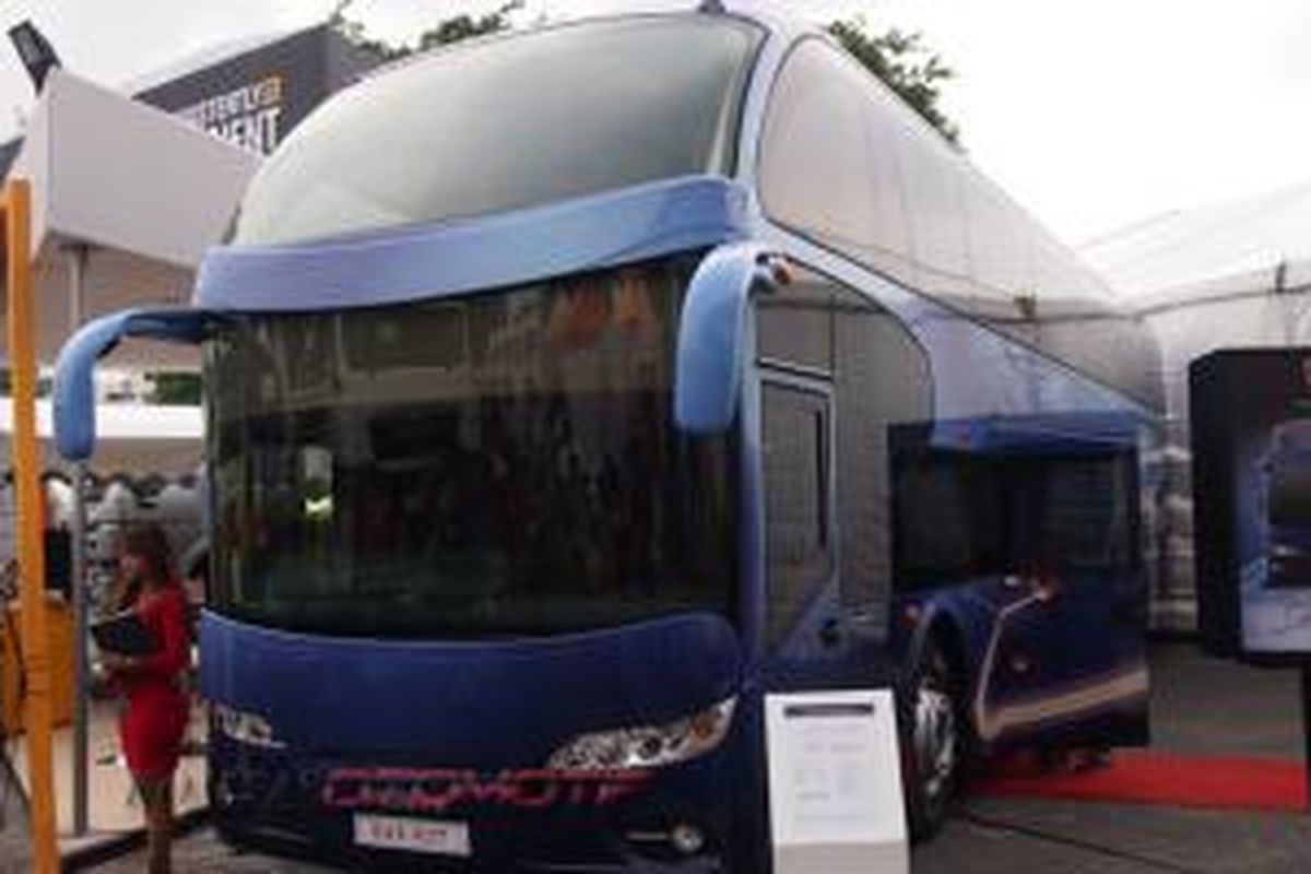 Bus tingkat buatan karoseri Karya Nusantara Gemilang, Kudu, Jawa Tengah