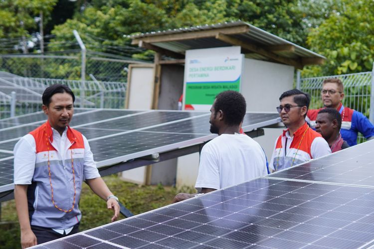 Pertamina NRE Bangun Energi Terbarukan di 98 Desa, Tekan Emisi Setara 31.000 Pohon