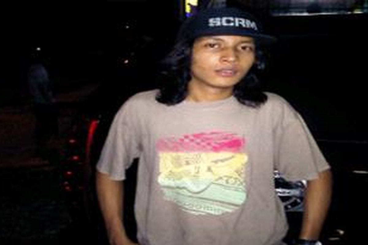 Noval Rudiansyah(17), warga kampung Cipayung, RT 1/RW 29, Depok Timur, dikabarkan tenggelam setelah tergulung ombak di kawasan pantai Ujung Genteng, Jawa Barat, Sabtu (17/11/2012)