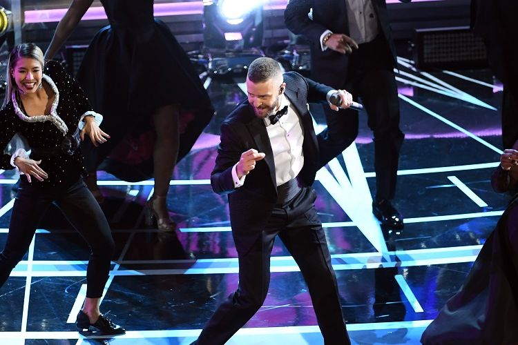 Justin Timberlake menyanyikan lagu Cant Stop The Feeling di panggung Academy Awards 2017 di Dolby Theater, Hollywood, California, Minggu (26/2/2017) waktu setempat.