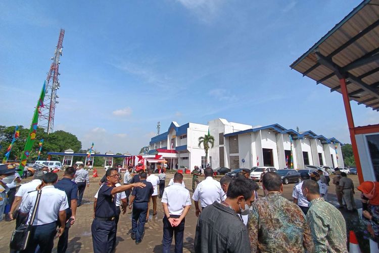 Gedung Unit Pelayanan Penguji Kendaraan Bermotor (UP PKB) Jagakarsa, Jakarta Selatan yang kembali dibuka setelah 10 tahun dihentikan, Selasa (14/6/2022).