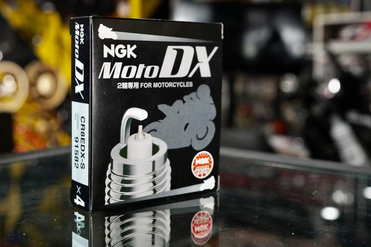 NGK rilis MotoDX busi khusus sepeda motor