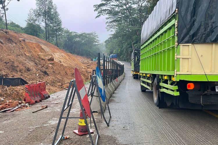 Menepi Sejenak demi Pemudik, Sumbar Berbenah, Alat Berat di Jalur Vital Berhenti H-10