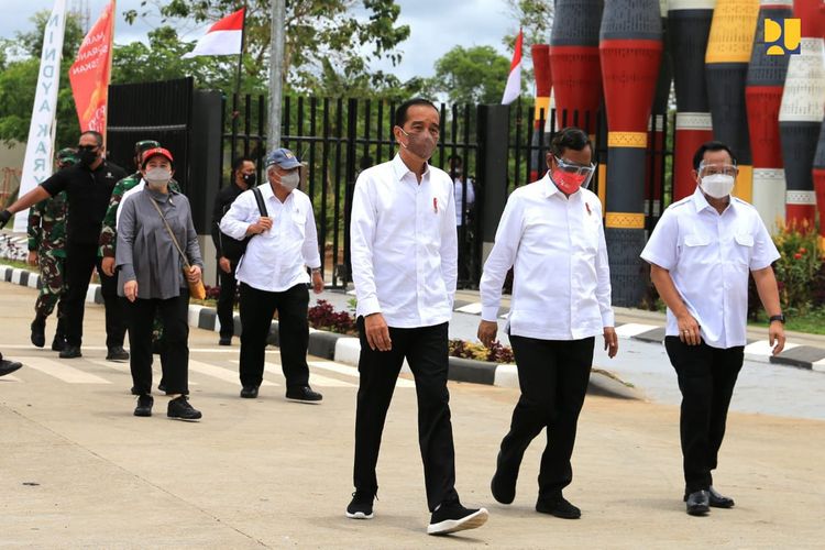 Presiden Jokowi saat berada di Merauka untuk meresmikan PLBN Terpadu Sota