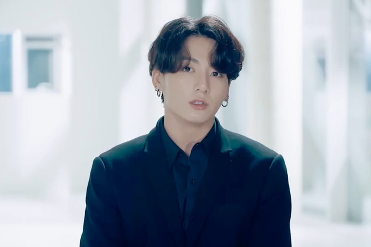 Efek Jungkook BTS, Setelan Louis Vuitton Habis Terjual di 22 Negara -  Lifestyle