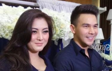 Rumah Tangga Jonathan Frizzy dan Dhena Devanka di Ujung Tanduk ...