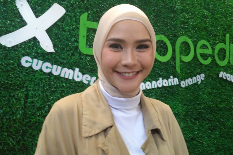 Artis peran Zaskia Adya Mecca saat ditemui di kawasan Ampera, Jakarta Selatan, Senin (27/8/2018)