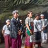 Wanita Korea Selatan Jalani Ritual Guru Piduka usai Merusak Pura di Bali 