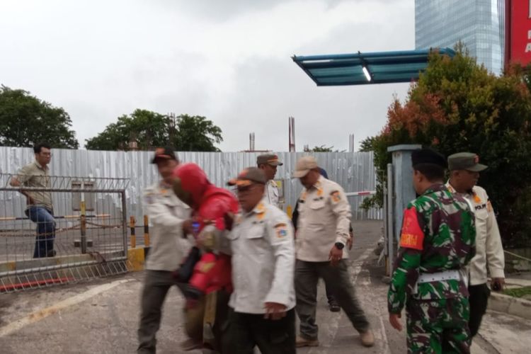 Satpol PP kecamatan Kelapa Gading tangkap 3 orang PPKS.