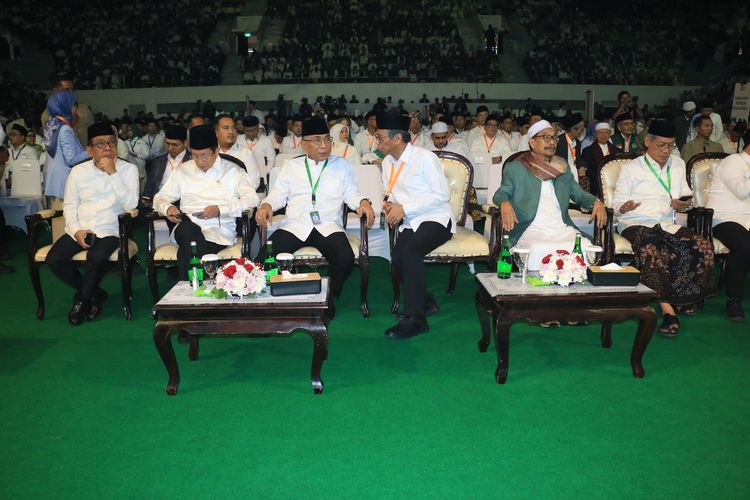 Harlah Ke-100 NU: Ketua MPR, Menko Pratikno, hingga Sinta Wahid Hadir