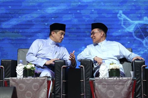 Antara Anwar Ibrahim atau Azmin Ali, Mahathir Pilih Siapa?