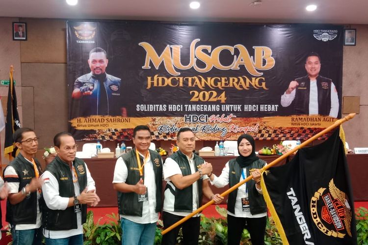 Dalam 34 tahun sejarah HDCI (Harley-Davidson Club Indonesia), untuk pertama kalinya telah terpilih secara aklamasi seorang Lady Biker yang menjadi Ketua Pengcab HDCI