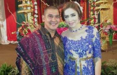 Beda Usia 18 Tahun Tak Halangi Yasmine Wildblood-Abi Yapto Menikah