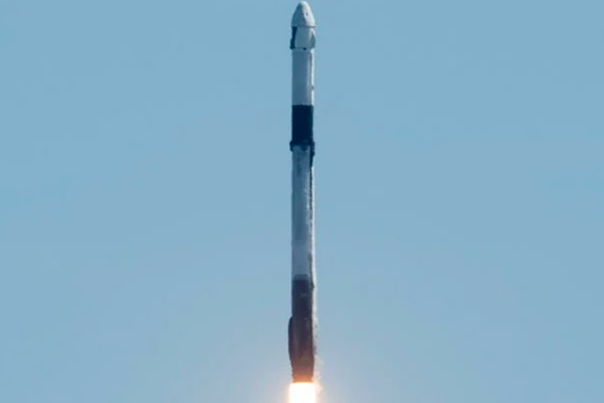 Tangkapan layar roket yang diluncurkan NASA dan SpaceX