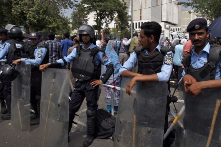 Pasukan keamanan melakukan penjagaan keamanan di komplek pemerintahan di Islamabad, Pakistan (foto: ilustrasi).


