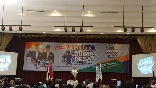 Pukul Kentongan di Depan Relawan, Cak Imin: Jika Terus Mengalir, Insya Allah Menang Telak di Pemilu 2024