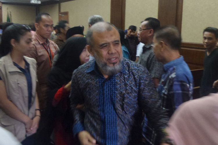 Mantan Hakim Konstitusi, Patrialis Akbar, menjadi saksi di Pengadilan Tipikor Jakarta, Senin (3/7/2017).