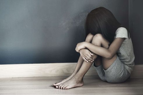 Gadis 15 Tahun di Lampung Diperkosa Ayah Tiri di Kamar Mandi Kolam Renang