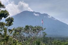 Kawah Gunung Agung Menggelembung 6 Cm