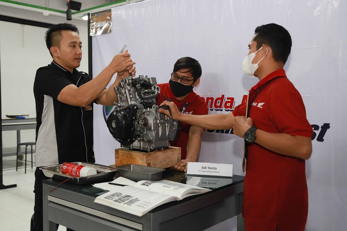 Honda Asia & Oceania Motorcycle Technician Skill Contest (AOC)