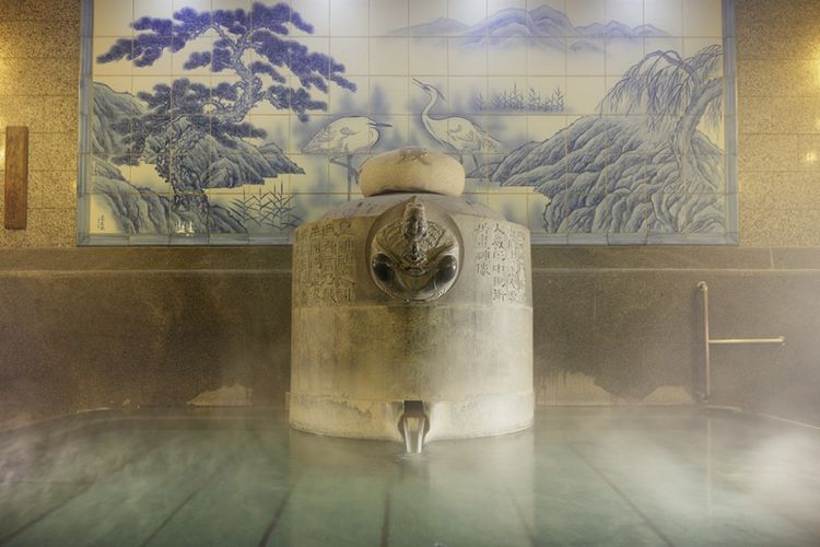 Salah satu ruangan untuk berendam air panas di Dogo Onsen di Kota Matsuyama, Prefektur Ehime, Jepang.