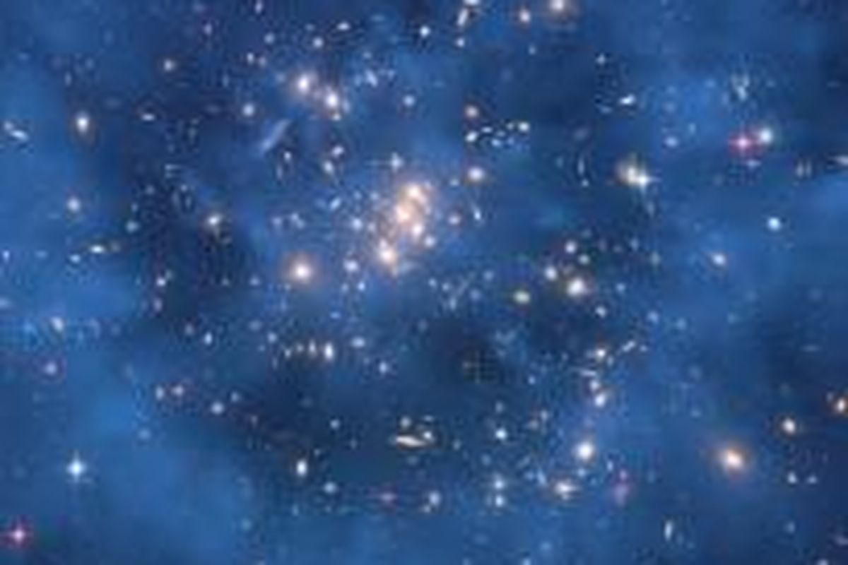 Materi gelap hingga kini masih misterius, dipercaya ada tetapi belum ditemukan. Dengan metode gravitaional lensing, astronom mendeteksi cincin materi gelap di kluster galaksi CL0024 17.