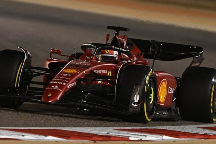 Pebalap Ferrari, Charles Leclerc, kala beraksi dalam F1 GP Bahrain di Sirkuit Internasional Bahrain, 20 Maret 2020.