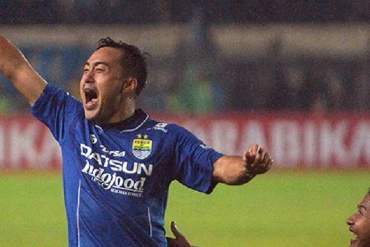 Shohei Matsunaga merayakan gol Persib Bandung ke gawang Pusamania Borneo FC pada semifinal kedua Piala Presiden 2017 di Si Jalak Harupat, Minggu (5/3/2017). 