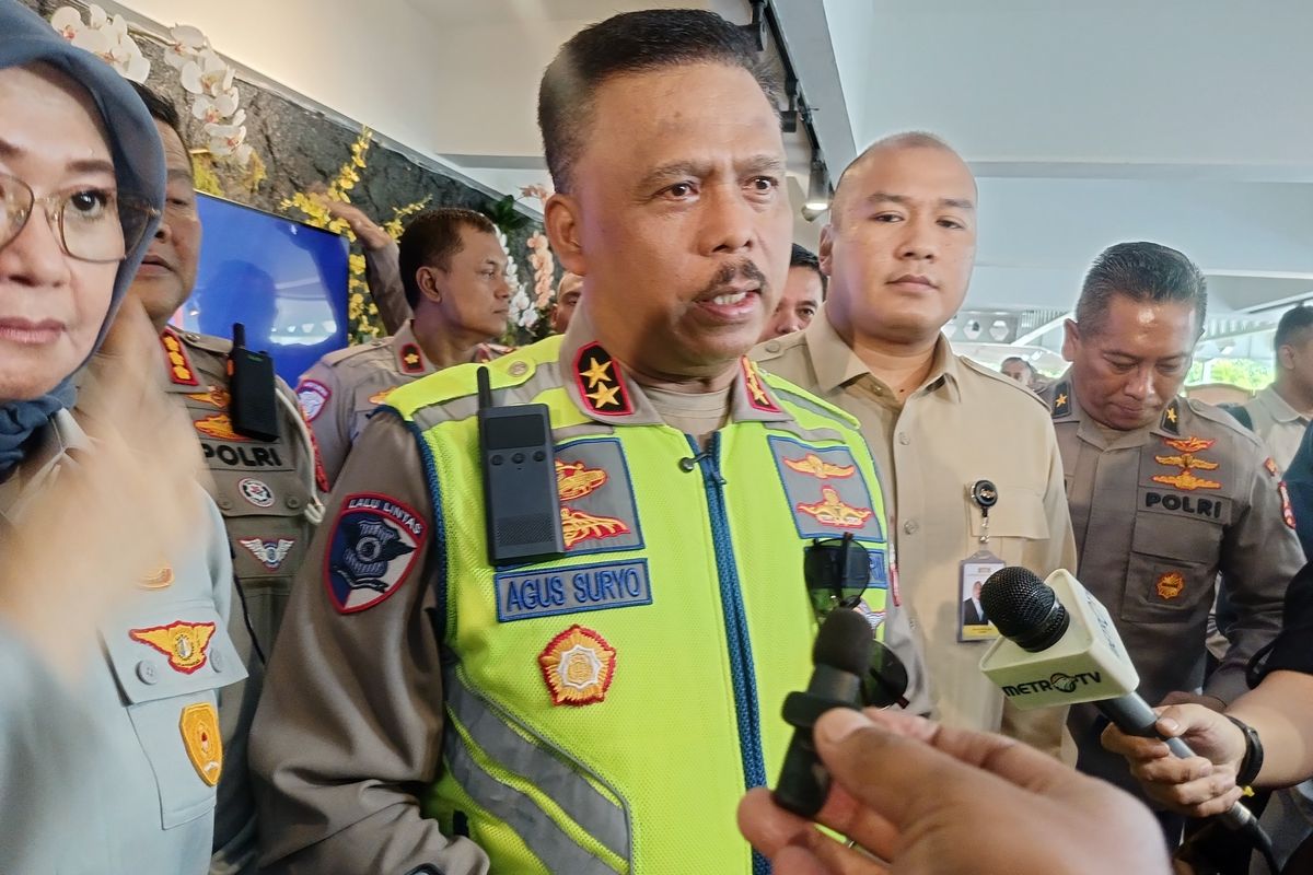 Kakorlantas Polri Irjen Pol Agus Suryo usai mengecek kesiapan anggota jelang libur Natal dan Tahun Baru di Bogor, Kamis (11/12/2025).