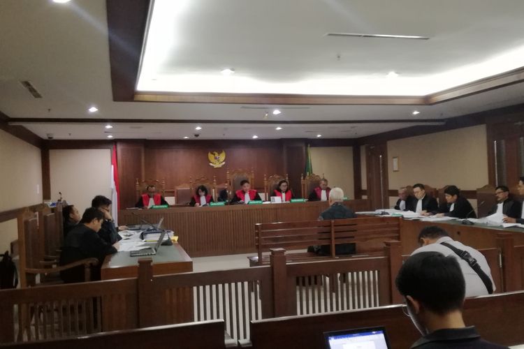 Sidang pemeriksaan terdakwa Managing Director Rohde and Schwarz Indonesia, Erwin Syaaf Arief di Pengadilan Tindak Pidana Korupsi, Jakarta, Senin (16/9/2019)