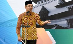 Ridwan Kamil Tantang Dekranasda Jabar Buka Toko di Luar Daerah