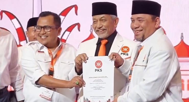 Heri Koswara-Sholihin Kantongi SK PKS untuk Maju Pilkada Kota Bekasi