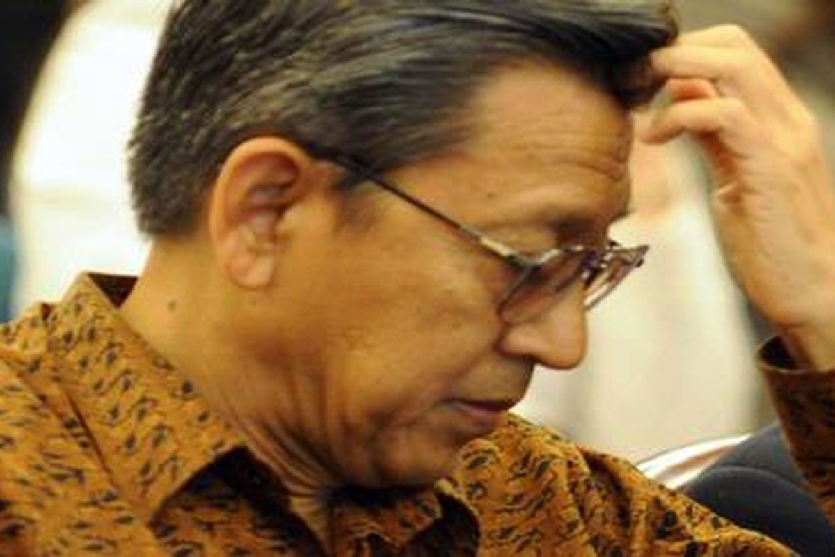 Mantan Gubernur BI yang kini menjabat sebagai Wakil Presiden Boediono.