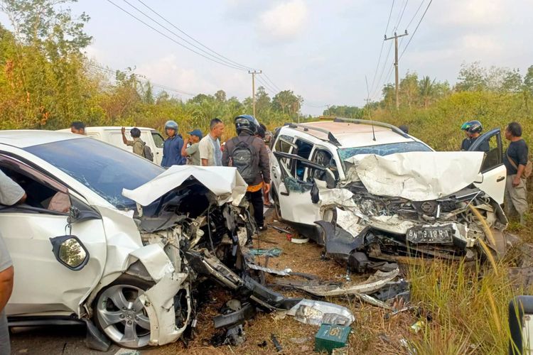 Tabrakan Dua Minibus di Bangka Selatan, 3 Orang Tewas dan 5 Luka