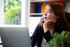 Dulu Usia Muda Dianggap Masa Paling Bahagia, Kini Gen Z Justru Sebaliknya