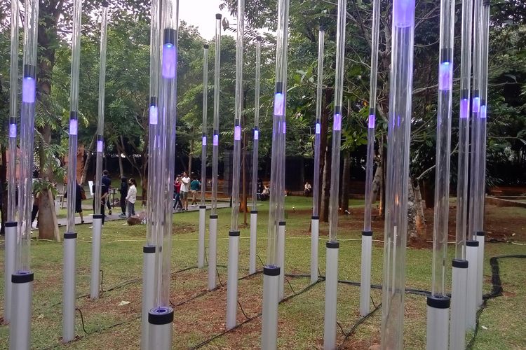 Karya bertajuk Aquifer dari Digital Nativ di Art Jakarta Gardens 2023