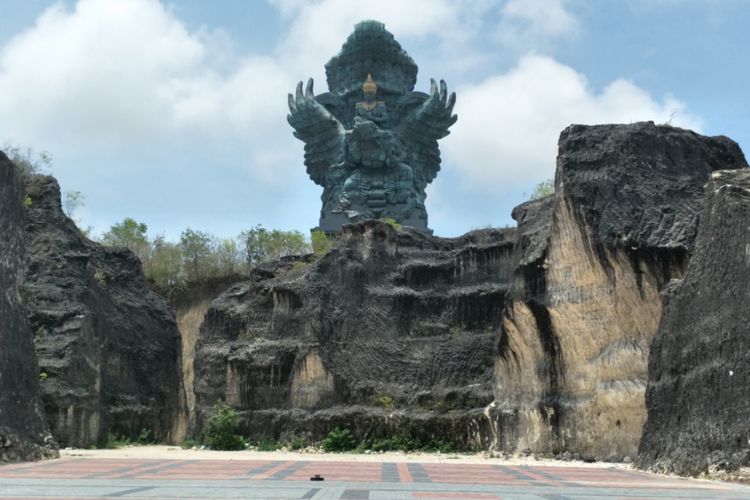 Obyek wisata Garuda Wisnu Kencana (GWK) yang terletak di kawasan GWK Cultural Park, Bukit Ungasan, Kabupaten Badung, Bali.