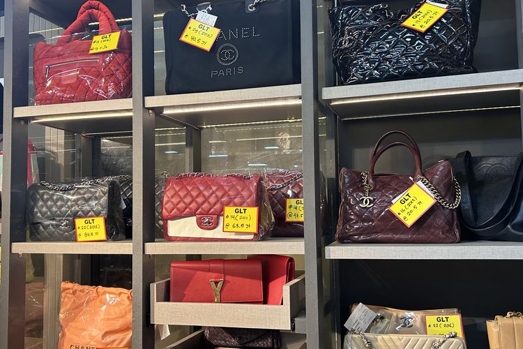 Beli Tas Branded Bekas, Apakah Kondisinya Masih Bagus?