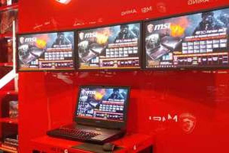 Laptop gaming seharga Rp 57 juta di gerai sebuah vendor asal Taiwan di Ratu Plaza