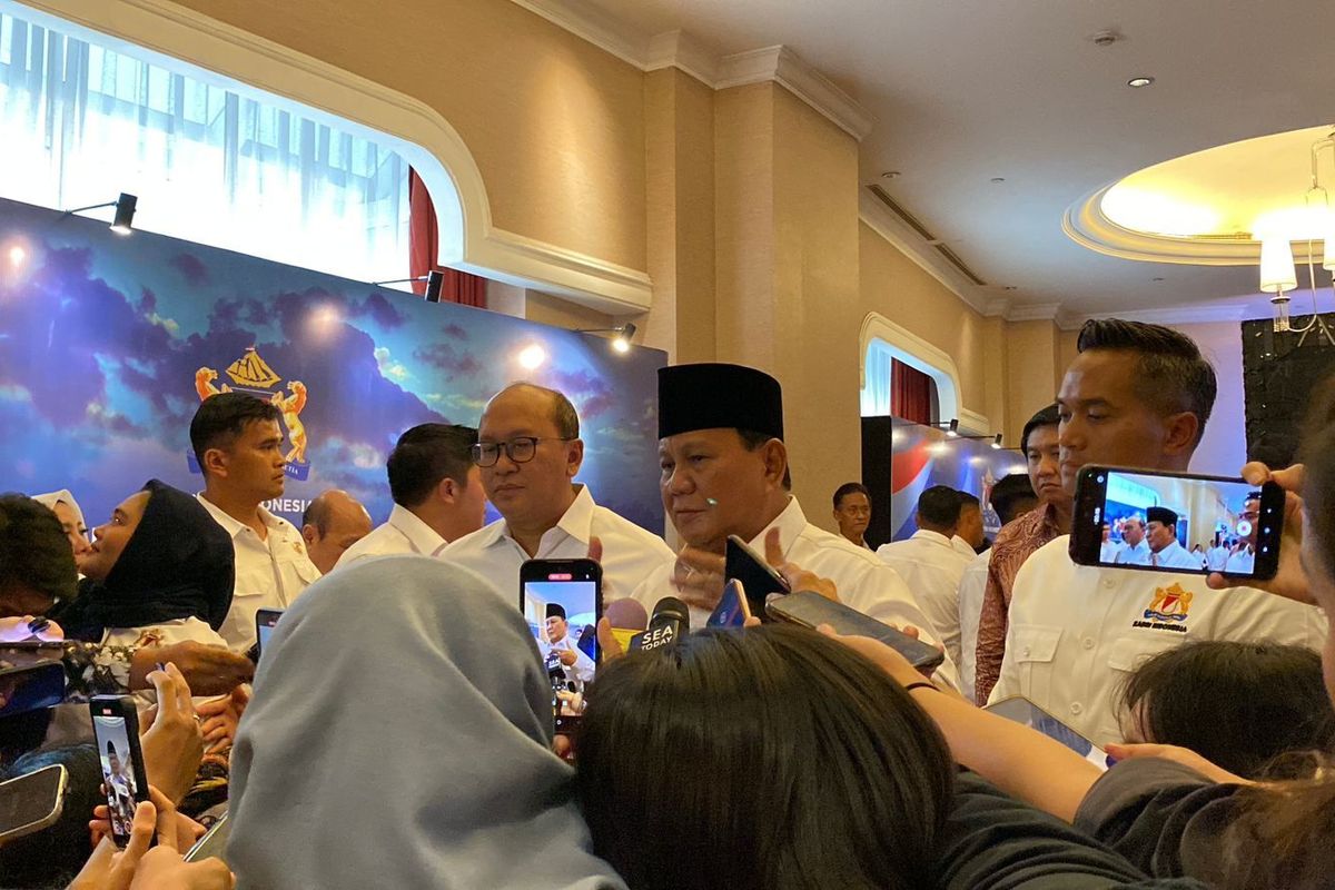 Soal Makan Bergizi Gratis Dibiayai Zakat, Prabowo: Pemerintah Siap Beri Makan Anak Indonesia 