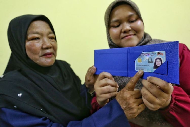 Kisah Nurul Arini, Gadis Berprestasi yang Ditinggal Ibu Asal Indonesia Saat Bayi, Kini Dapat KTP Malaysia