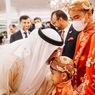 Kening Jan Ethes Dicium Putra Presiden UEA Sheikh Khaled, Gibran: Ethes Senang