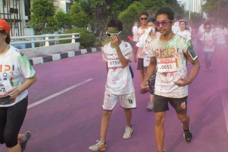 SMAK IPEKA Puri Indah menggelar Skipi Color Run 5K, yakni ajang lari sekaligus donasi untuk Palang Merah Indonesia (PMI), Sabtu (4/11/2017).