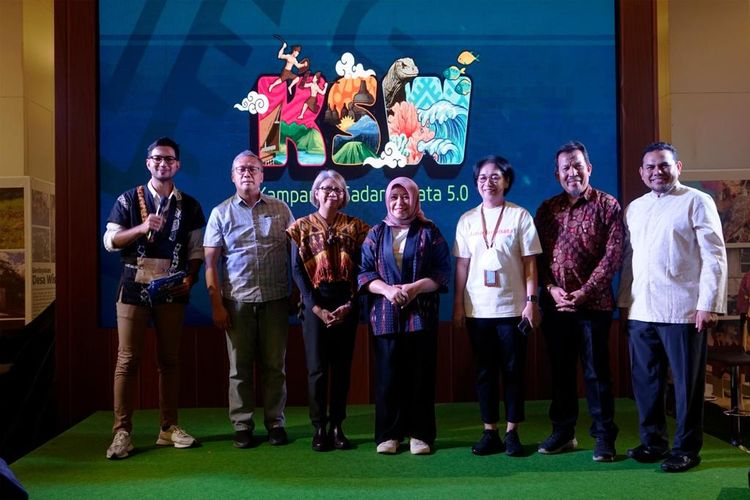 Kemenparekraf gelar Festival Sadar Wisata dengan mengundang 65 perwakilan desa wisata dari 6 DPP untuk memperkenalkan dan memasarkan paket serta produk wisata UMKM.